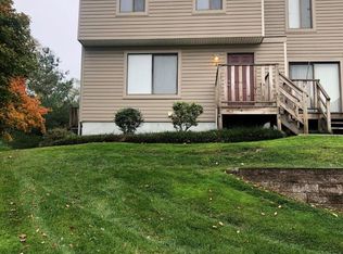 2 Megans Ct #A, O'Fallon, MO 63366