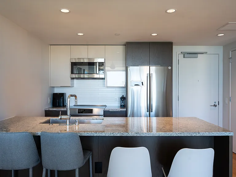 1001 Queen St #3506 — Photo 11