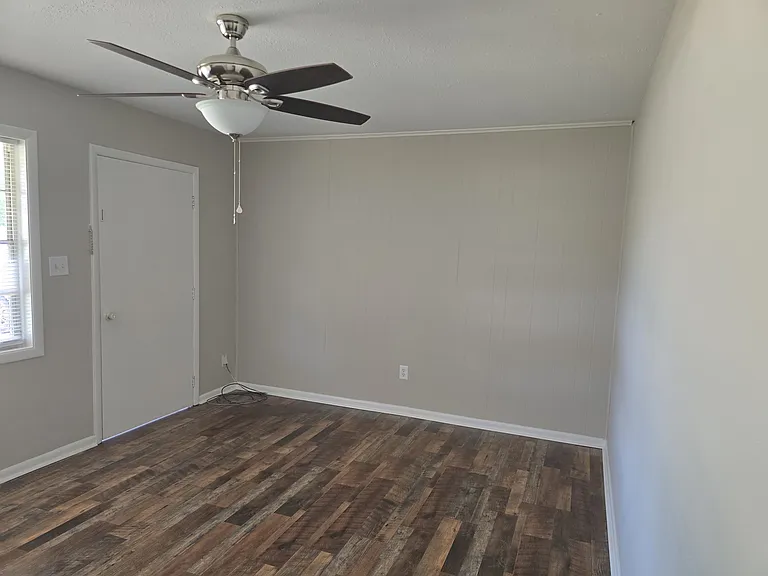 222 Plaza Dr — Photo 3