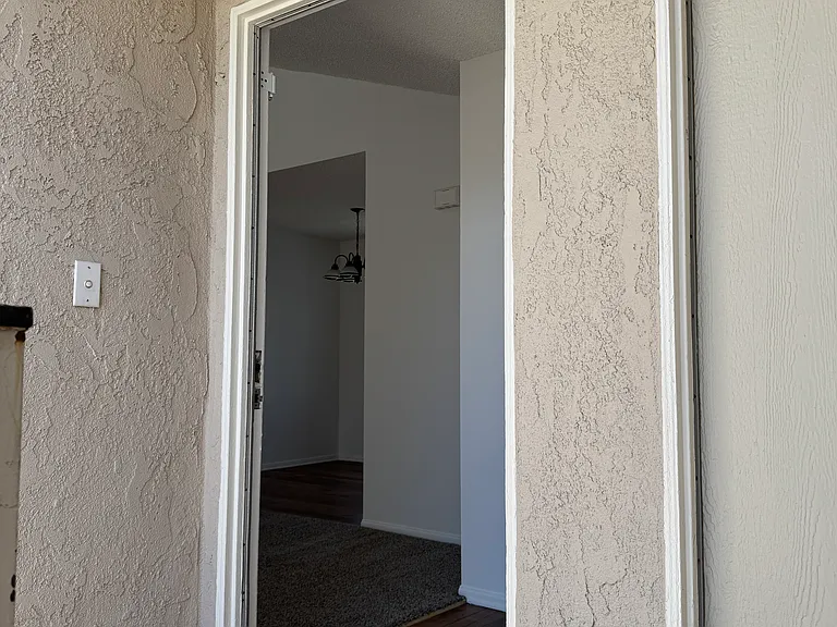 Huntington Harbour Villas — Photo 31