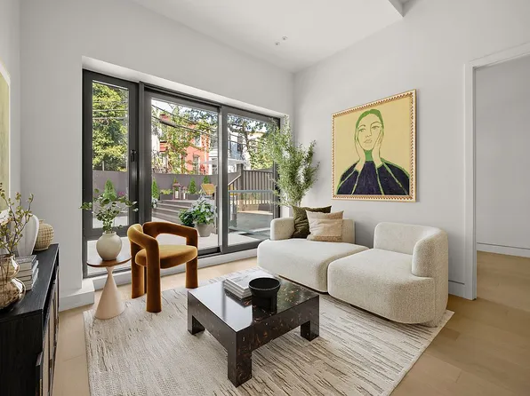 259 Halsey St #1R, Brooklyn, NY 11216