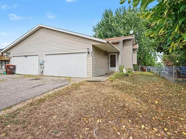 404 Cari Park Ln, Hastings, MN 55033