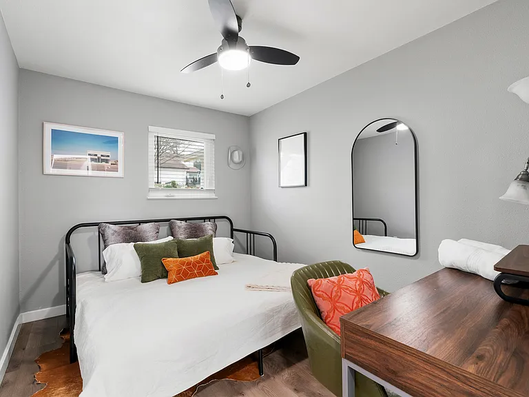 5005 Parell Path — Photo 4