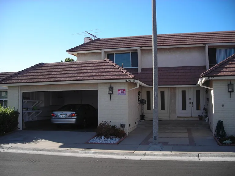 8203 Mammoth Cir — Photo 1