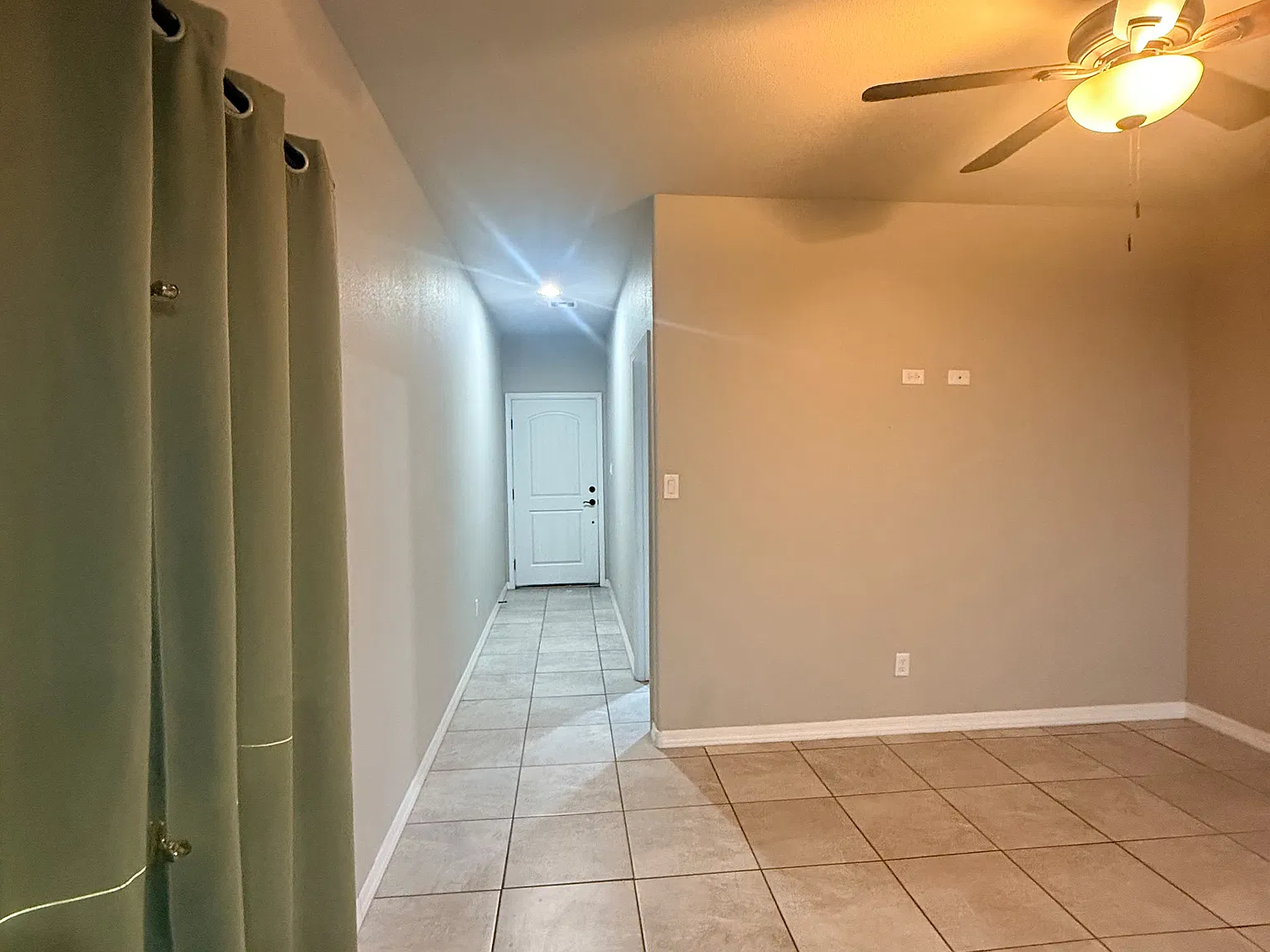 3 bed, 1205 sqft, $1,600 — Photo 4