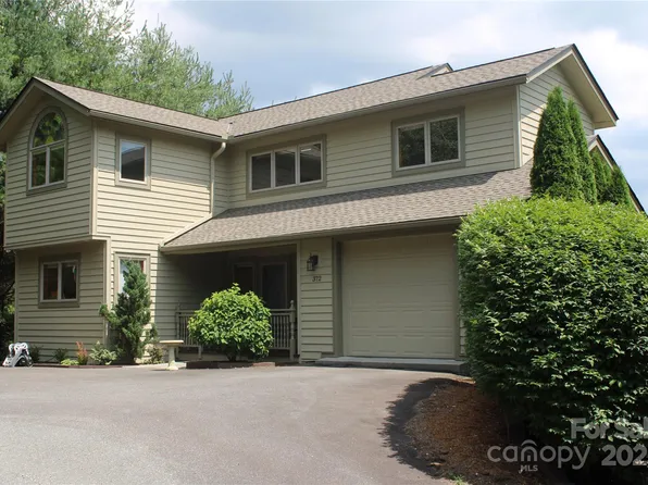 372 Silver Springs Dr #20, Banner Elk, NC 28604