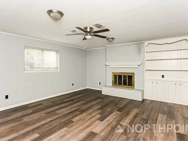 5505 Wonder Dr — Photo 2