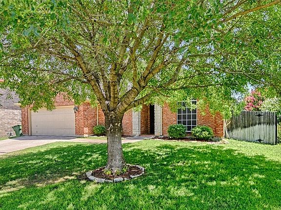 2nd image of 1 Whispering Bend Ct