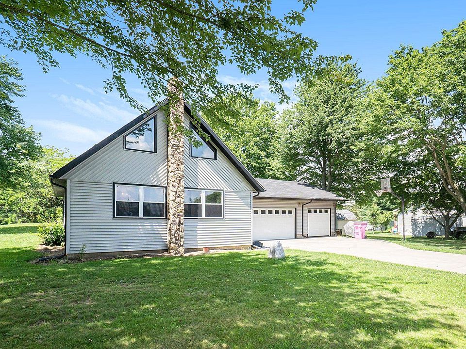1st image of 64291 Pleasant Plain Dr
