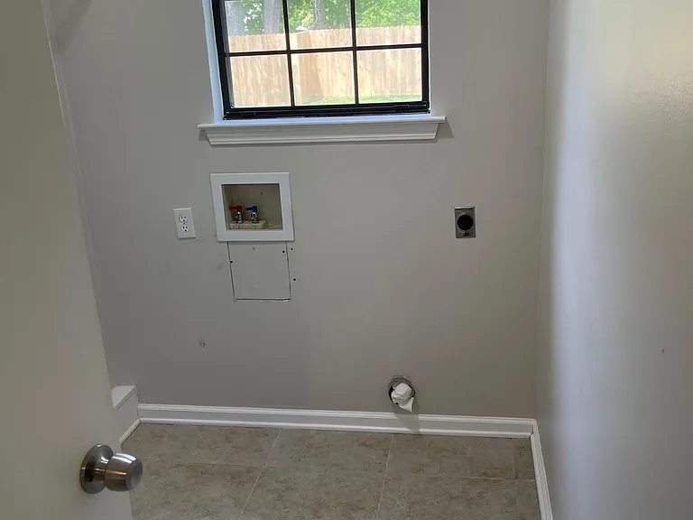 6 Burlington Dr — Photo 8