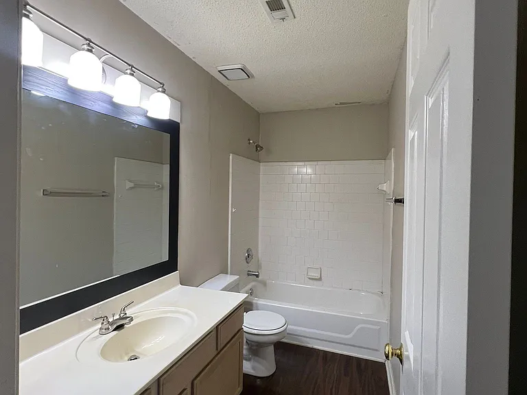 11620 Carriage Park Ln — Photo 8
