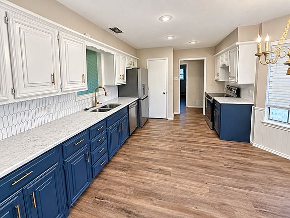 3rd image of 5205 91st St
