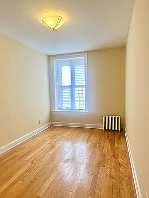 3rd image of 601 W 185th St #4