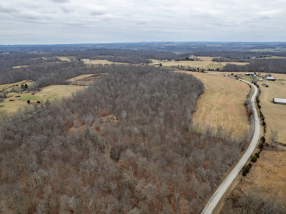 2nd image of 12 Dug Hill Rd