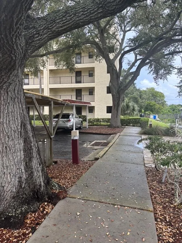 1 bed, 860 sqft, $1,700 — Photo 3