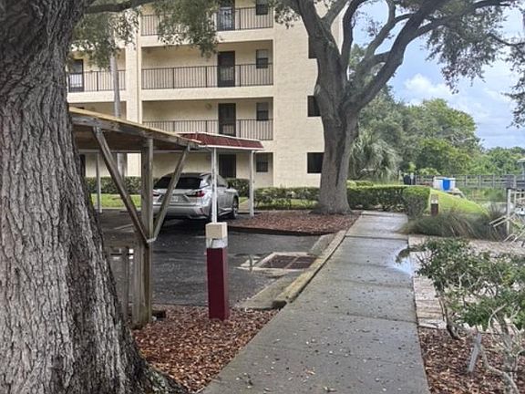 3rd image of 11485 Oakhurst Rd APT A106