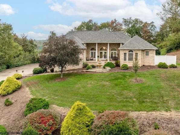 2004 Pierpont South Est, Morgantown, WV 26508