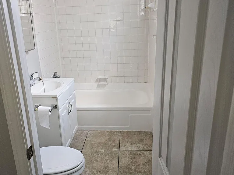 1410 Saint Andrew St #9 — Photo 6