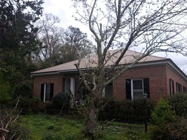 33 Railroad Ave, Notasulga, AL 36866