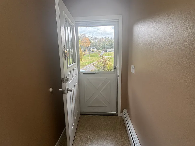 50 Baron De Hirsch Rd — Photo 5
