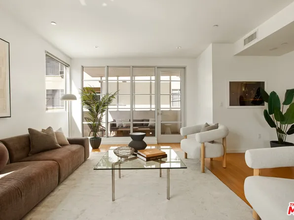 8265 Fountain Ave Unit 302, West Hollywood, CA 90046