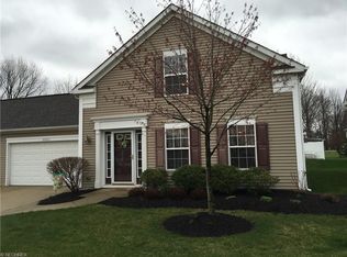 37071 Fairfield Ln, North Ridgeville, OH 44039