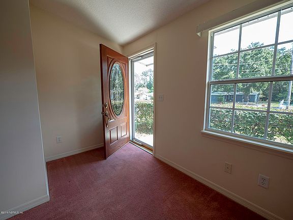 4th image of 968 Westgate Dr
