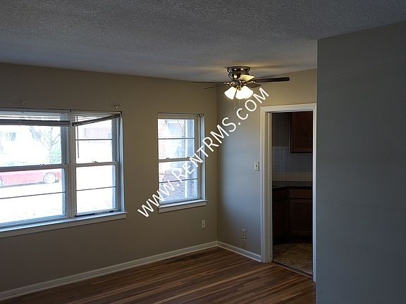 3rd image of 1251 SW Topeka Blvd #13