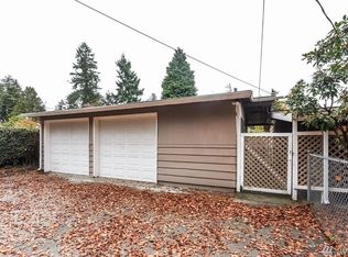304 S 136th St, Seattle, WA 98168