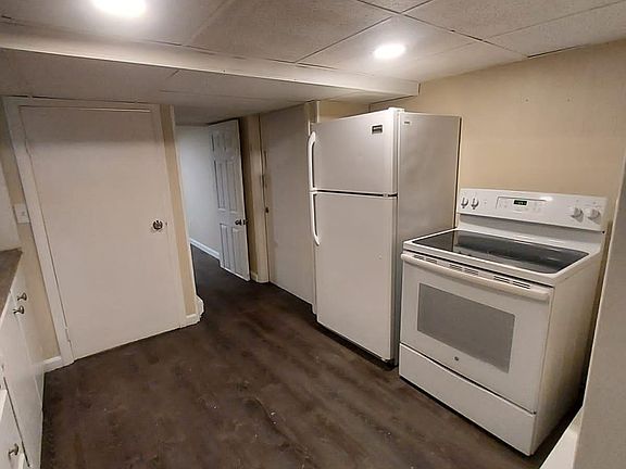2nd image of 51 East St Floor Basement