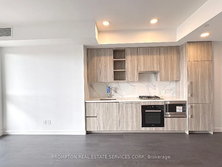 18 Esther Shiner Blvd #736 — Photo 11