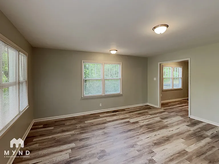 1445 Echols Dr — Photo 7