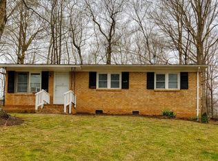 335 Edgegreen Dr, Charlotte, NC 28217