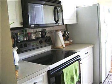 3rd image of 4645 Oakhill Blvd APT 302-B