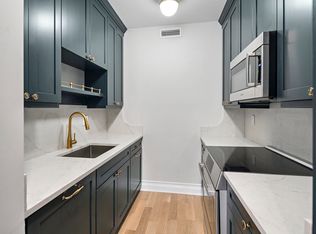 100 E Brookline St APT 4, Boston, MA 02118