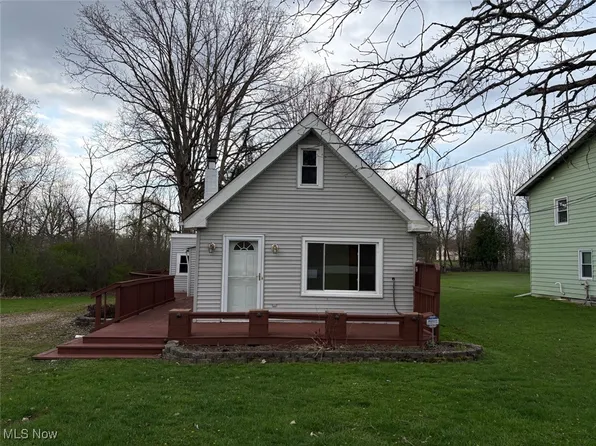 1081 Lake Ave, Aurora, OH 44202