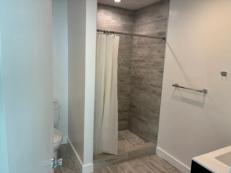 1638 N Hollywood Way #104 — Photo 3