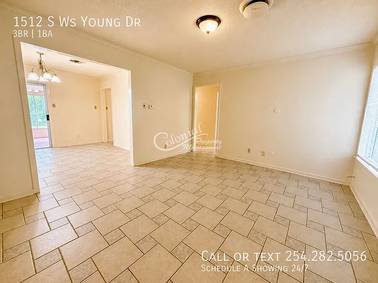 1512 S Ws Young Dr — Photo 2
