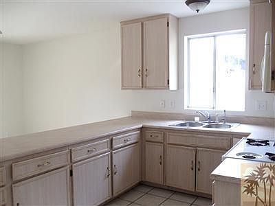 4th image of 91101 Lunaria Ct