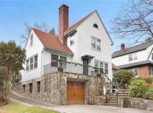 24 Valleywood Rd, Greenwich, CT 06830