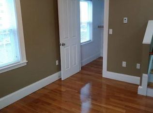 818 Huntington Ave #2G, Boston, MA 02115