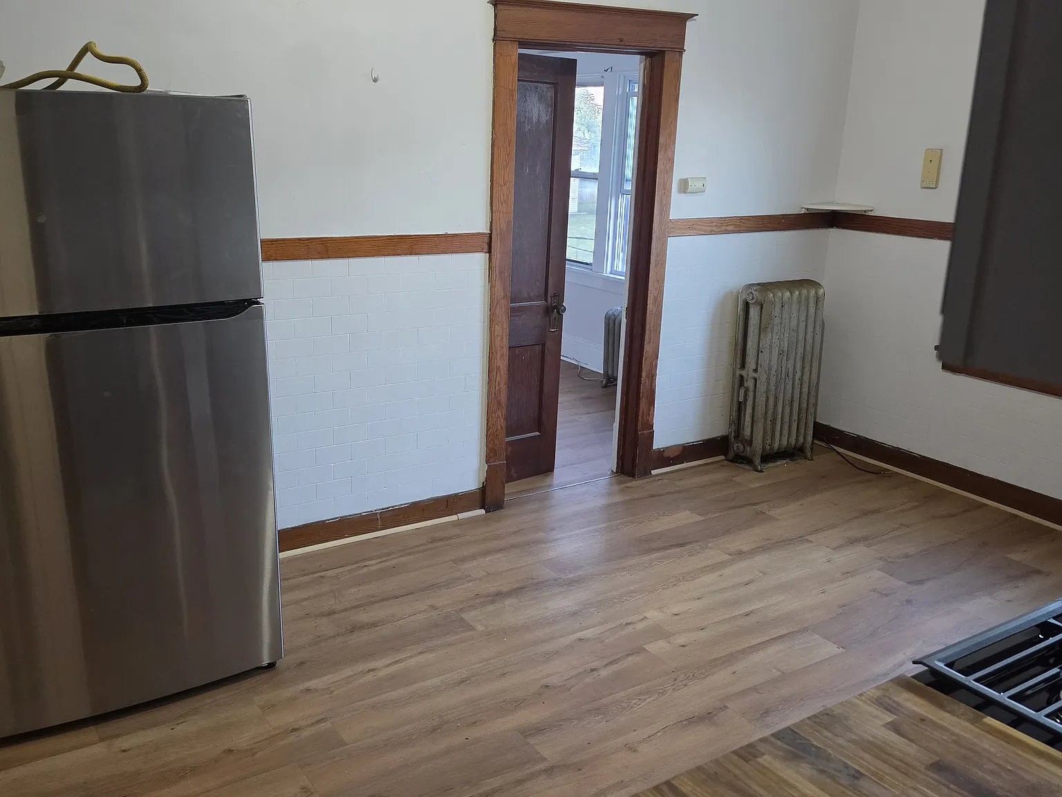3 bed, 1250 sqft, $1,450 — Photo 2