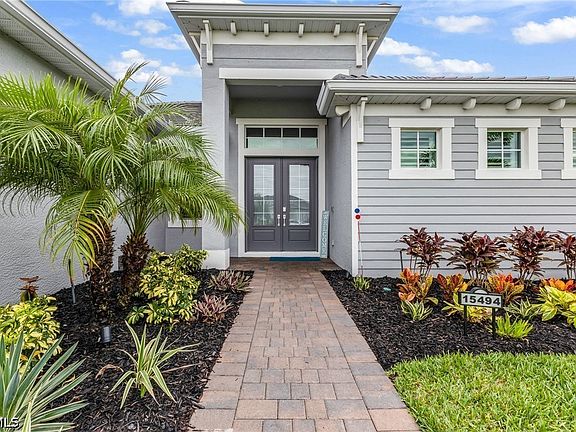 3rd image of 15494 Hackberry Ct