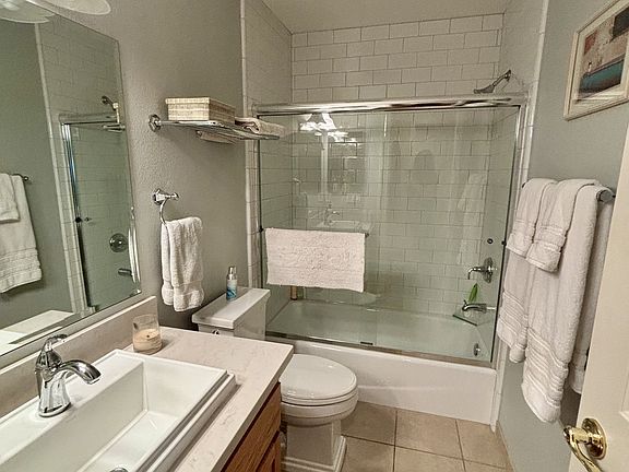 2nd image of 901 Morgan Ranch Dr