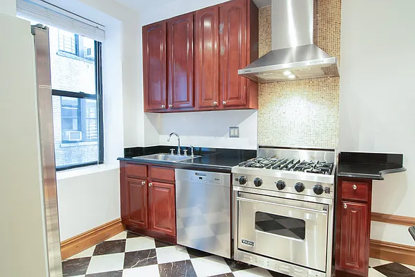 Rented by WAM Partners - William Moses Co. | media 39