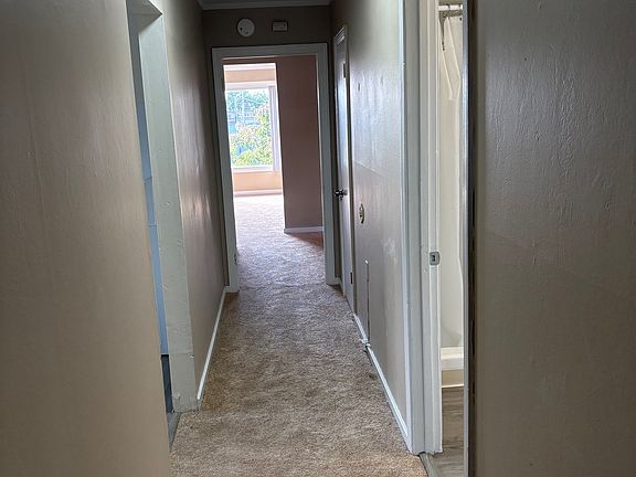 2nd image of 1411 E 3rd Ave #6