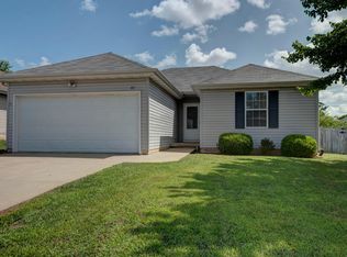 417 W White Ash Rd, Nixa, MO 65714