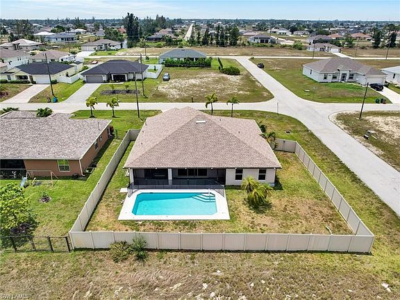 4th image of 2035 NW 16th PL