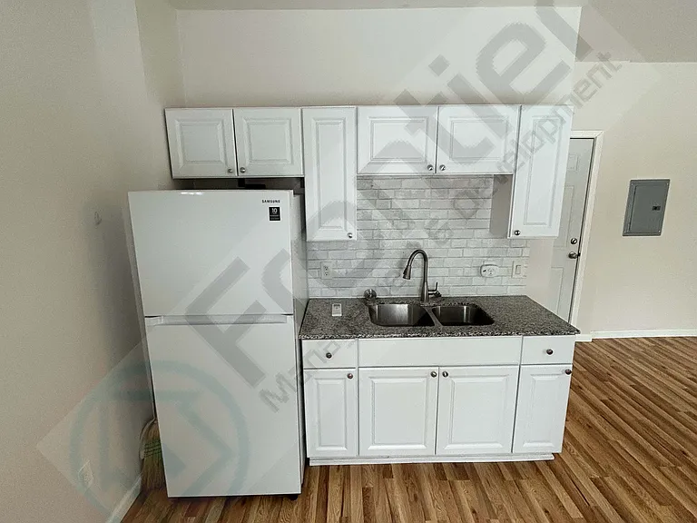 729 Monteagle St #1 — Photo 13