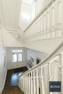 Rented by Bond New York | media 16